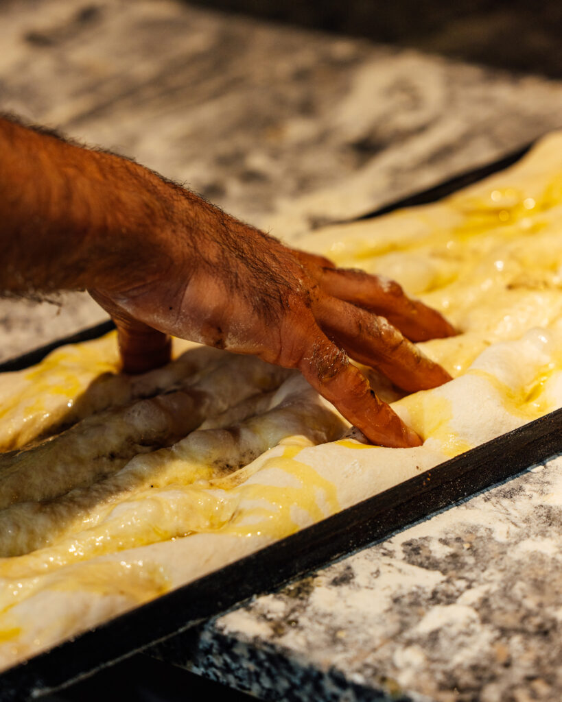Corsi di pizza professionali: lavorazione pratica dell’impasto